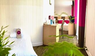 Hotel Kyriad Vichy Spa Cinq Mondes