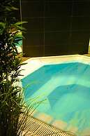 Hotel Kyriad Vichy Spa Cinq Mondes