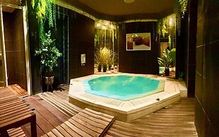 Hotel Kyriad Vichy Spa Cinq Mondes