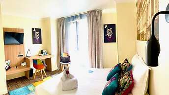 Hotel Kyriad Vichy Spa Cinq Mondes