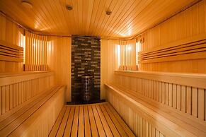 New Peterhof Hotel