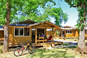 Albirondack Park Camping Lodge and Spa