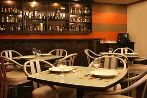 Riviera Mansion Hotel