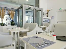 Kyriad Prestige Perpignan Centre Gare