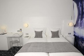 Kyriad Prestige Perpignan Centre Del Mon