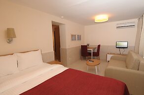 Three Apples Residence