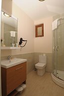 Three Apples Residence