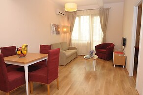 Three Apples Residence