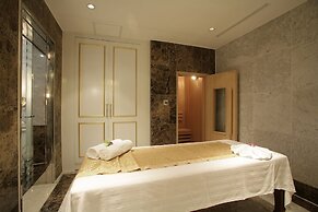 Grand Plaza Hotel Hanoi