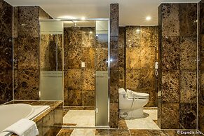 Grand Plaza Hotel Hanoi