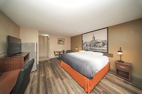 Super 8 by Wyndham Kingston