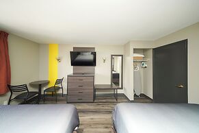 Super 8 by Wyndham Kingston