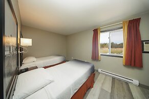 Super 8 by Wyndham Kingston