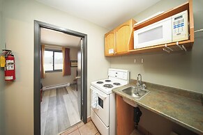Super 8 by Wyndham Kingston