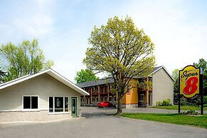 Super 8 by Wyndham Kingston