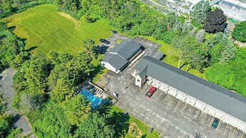 Super 8 by Wyndham Kingston
