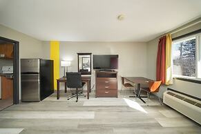 Super 8 by Wyndham Kingston