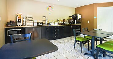 Super 8 by Wyndham Kingston