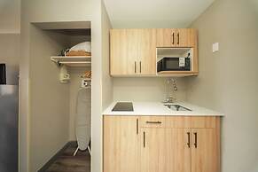 Super 8 by Wyndham Kingston