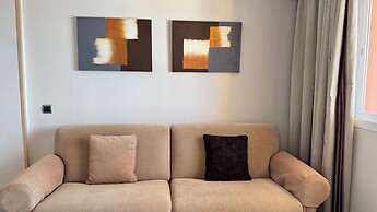 Macdonald Dona Lola Club