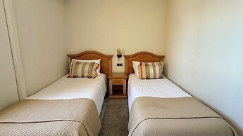 Macdonald Dona Lola Club