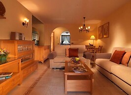 Macdonald Dona Lola Club