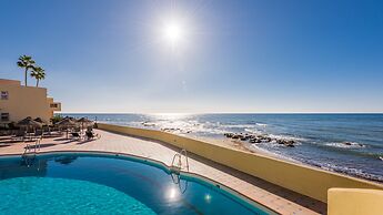 Macdonald Dona Lola Club