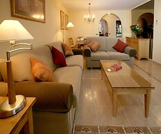 Macdonald Dona Lola Club