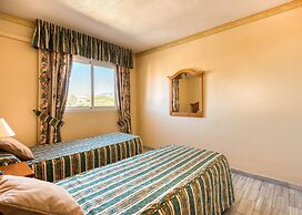 Macdonald Dona Lola Club