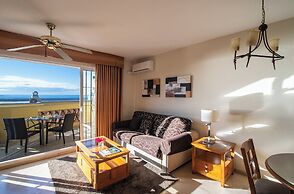 Macdonald Dona Lola Club