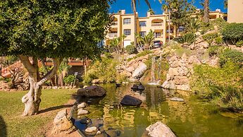 Macdonald Dona Lola Club