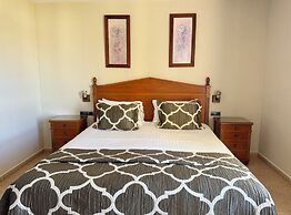 Macdonald Dona Lola Club