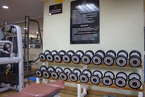 Macdonald Dona Lola Club