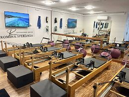 Macdonald Dona Lola Club