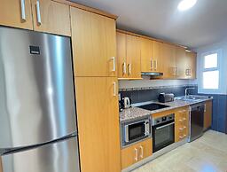 Macdonald Dona Lola Club