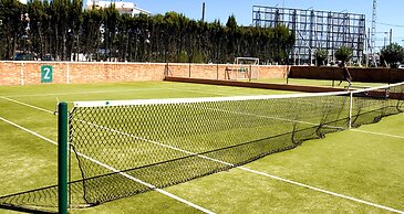 Macdonald Dona Lola Club