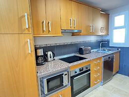 Macdonald Dona Lola Club