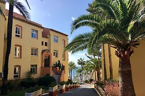 Macdonald Dona Lola Club