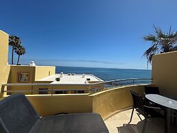 Macdonald Dona Lola Club