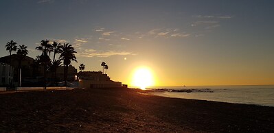 Macdonald Dona Lola Club