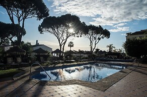 Macdonald Dona Lola Club