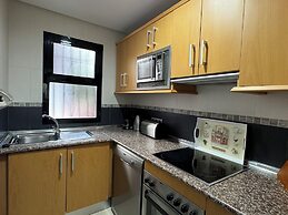 Macdonald Dona Lola Club