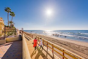 Macdonald Dona Lola Club