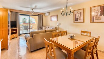 Macdonald Dona Lola Club