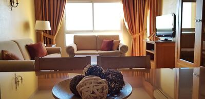 Macdonald Dona Lola Club