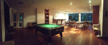 Grecian Sands Hotel