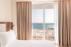 Grecian Sands Hotel