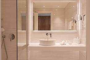 Grecian Sands Hotel