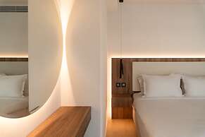 Grecian Sands Hotel