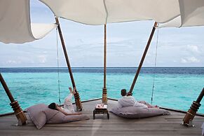 Constance Moofushi All Inclusive